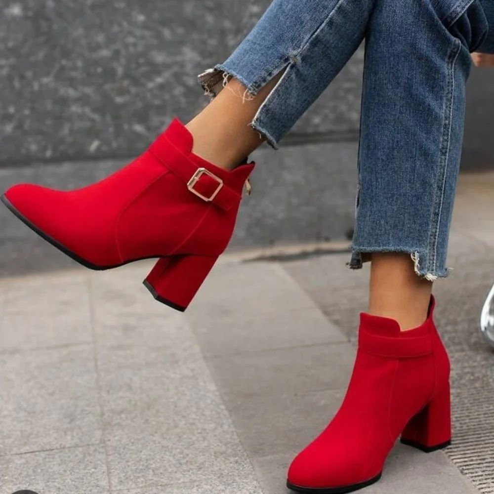 TOP MODAL BOND WOMENS CHUNKY HEEL ANKLE BOOTIE  with BUCKLE
